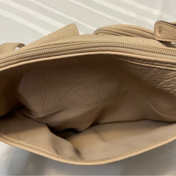 Taupe Womens Crossbody/ Shoulder Bag - Zippered Closure- Clean EUC - Picture 8 of 14